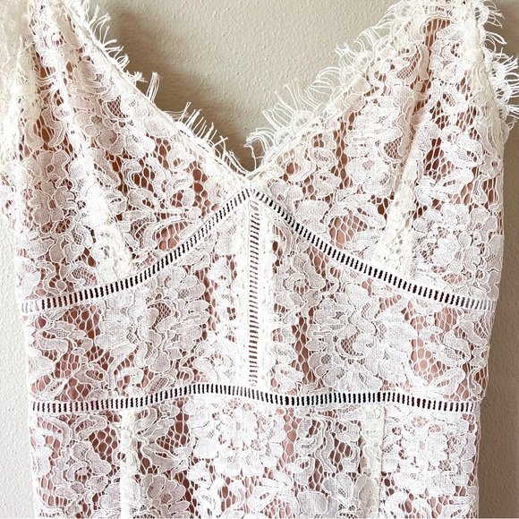 NWT Do+Be White Lace Maxi Dress w/ Spaghetti Straps, Slit, & Blush Pink Liner - Picture 3 of 16